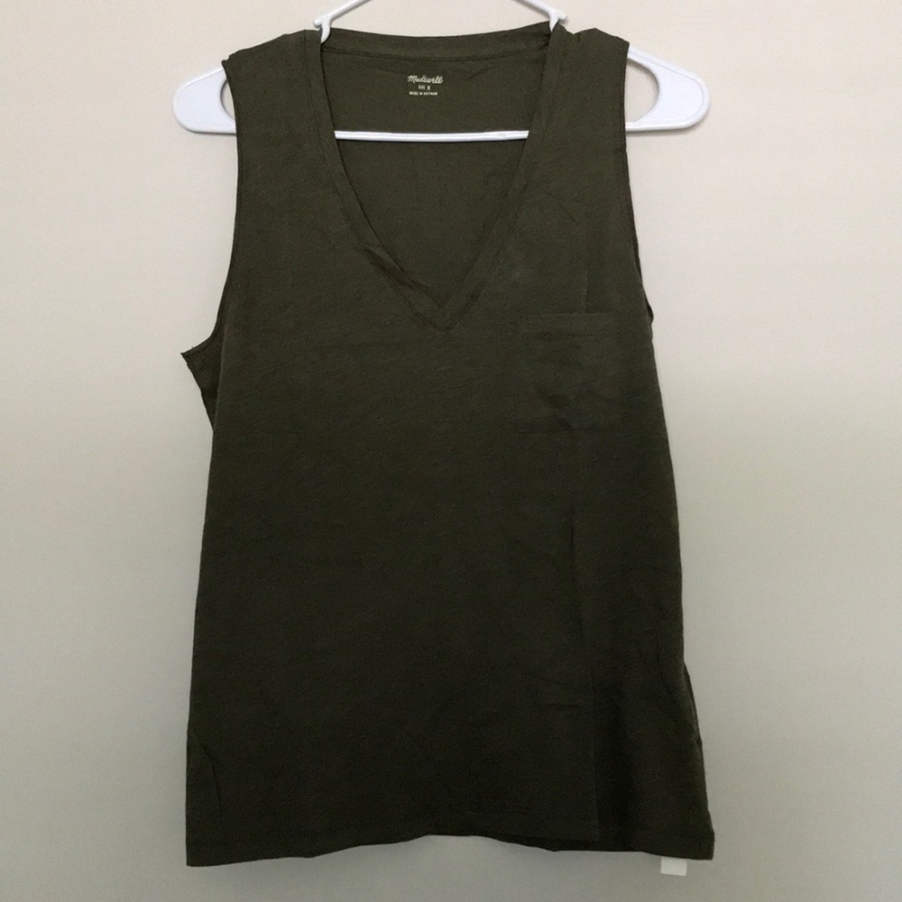 NWT Madewell V-neck pocket tank (S)